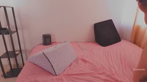 Dan and Yeimy online show from 02-20-26, 03:45