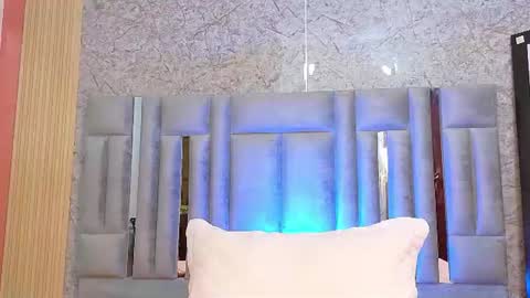Snapshot of skinnysamantha chatting on 06-20-26, 02:36 SAMANTHA online show from 06-20-26, 02:36