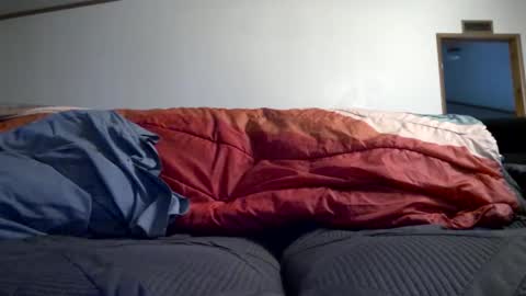 Snapshot of skinnystrong chatting on 09-12-25, 02:39 skinnystrong online show from 09-12-25, 02:39