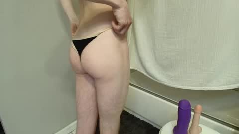 skinnytoy69 online show from 12-22-24, 03:33