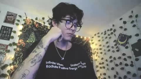 Snapshot of skiny_dann chatting on 05-13-26, 03:48 skiny_dann online show from 05-13-26, 03:48