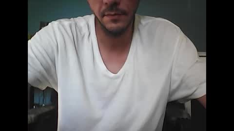 Snapshot of skippy6988 chatting on 10-06-25, 08:39 Easy-E online show from 10-06-25, 08:39