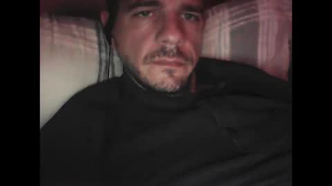 Snapshot of skippy6988 chatting on 10-10-25, 01:59 Easy-E online show from 10-10-25, 01:59