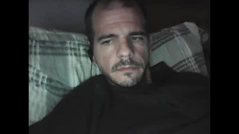 Snapshot of skippy6988 chatting on 10-11-25, 07:34 Easy-E online show from 10-11-25, 07:34