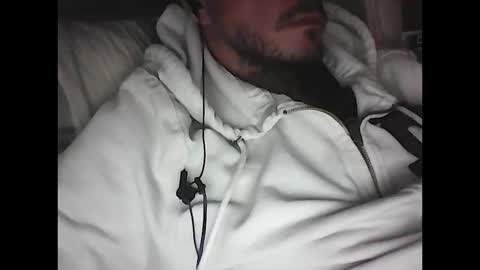 Snapshot of skippy6988 chatting on 10-14-25, 01:01 Easy-E online show from 10-14-25, 01:01