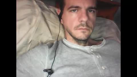 Snapshot of skippy6988 chatting on 10-25-25, 07:30 Easy-E online show from 10-25-25, 07:30