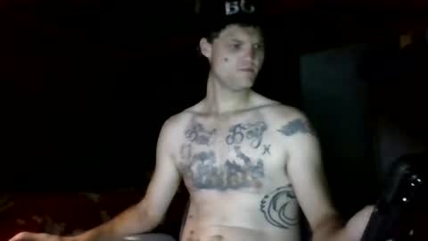 Snapshot of skittles19944 chatting on 10-20-25, 02:23 kittle online show from 10-20-25, 02:23