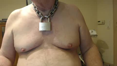 Snapshot of sklave_ol chatting on 03-01-25, 10:31 sklave_ol online show from 03-01-25, 10:31