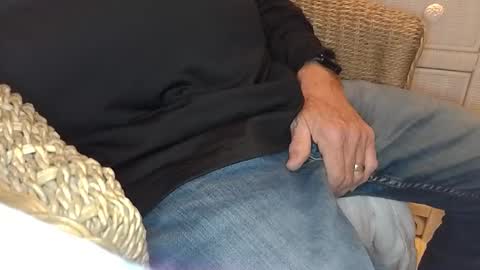 Snapshot of skr235 chatting on 12-02-25, 03:12 skr235 online show from 12-02-25, 03:12