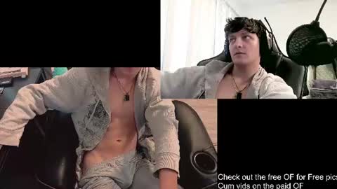 Snapshot of skrogdog chatting on 06-26-26, 06:45 skrogdog online show from 06-26-26, 06:45