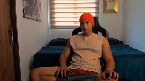 Snapshot of skull_prospect chatting on 12-11-24, 02:11 Liam Vokov online show from 12-11-24, 02:11