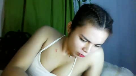 Snapshot of sky_andrea chatting on 10-26-25, 01:06 Mj online show from 10-26-25, 01:06