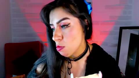 Snapshot of sky_girl1 chatting on 12-11-24, 09:19 Mile online show from 12-11-24, 09:19