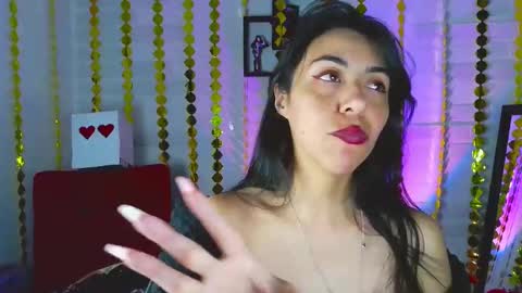 Snapshot of sky_girl1 chatting on 03-09-25, 12:53 Mile online show from 03-09-25, 12:53