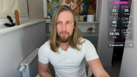 Snapshot of sky_guy25 chatting on 05-16-26, 08:07 sky_guy25 online show from 05-16-26, 08:07
