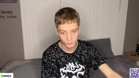 Snapshot of sky_hunter chatting on 11-19-25, 04:18 sky_hunter online show from 11-19-25, 04:18