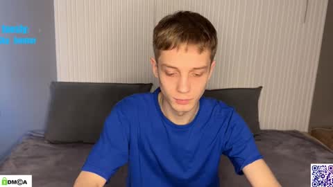 Snapshot of sky_hunter chatting on 11-23-25, 01:00 sky_hunter online show from 11-23-25, 01:00