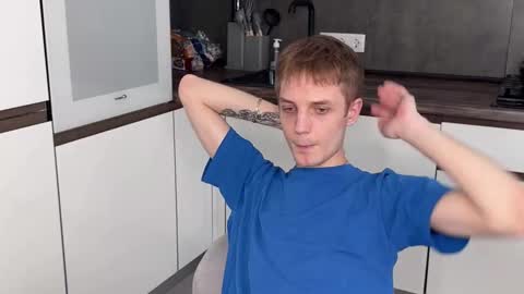 Snapshot of sky_hunter chatting on 03-09-26, 01:59 sky_hunter online show from 03-09-26, 01:59