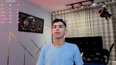 Snapshot of sky_jules chatting on 10-25-25, 03:36 Daniel online show from 10-25-25, 03:36