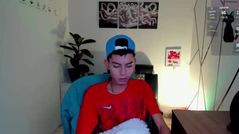 Snapshot of sky_jules chatting on 11-02-25, 03:31 Daniel online show from 11-02-25, 03:31