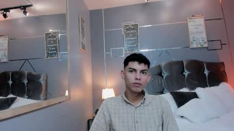 Snapshot of sky_jules chatting on 11-12-25, 03:07 Daniel online show from 11-12-25, 03:07