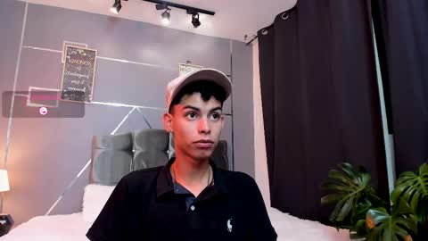 Snapshot of sky_jules chatting on 11-22-25, 03:27 Daniel online show from 11-22-25, 03:27