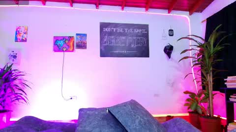 Nabi online show from 11-19-25, 05:02