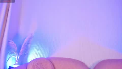 Snapshot of sky_rosee chatting on 12-23-24, 05:22 Sky online show from 12-23-24, 05:22