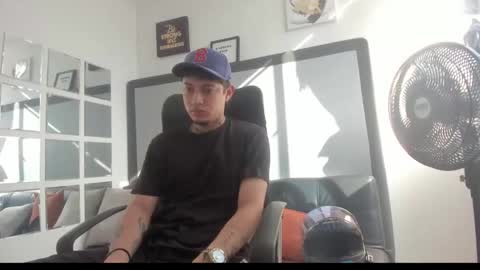 Snapshot of sky_wild chatting on 11-01-25, 08:22 sky_wild online show from 11-01-25, 08:22