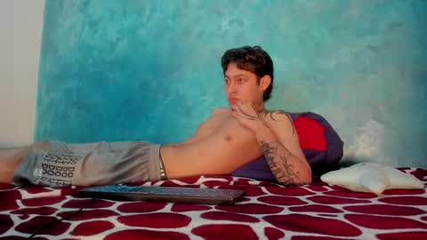 Snapshot of sky_wild chatting on 12-16-25, 02:49 sky_wild online show from 12-16-25, 02:49