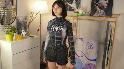 Snapshot of skyemcguire chatting on 09-13-25, 06:46 Melissa online show from 09-13-25, 06:46