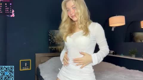 Skye online show from 10-24-25, 07:10