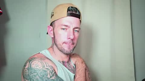 Snapshot of skylarrgrey chatting on 07-14-26, 09:14 SkylarGrey online show from 07-14-26, 09:14