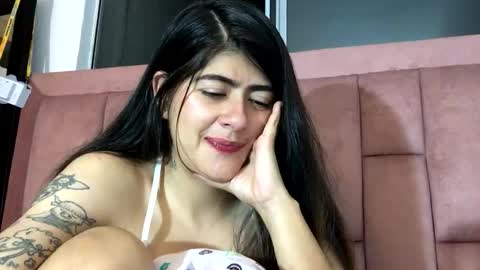 Skyler online show from 03-25-26, 05:02