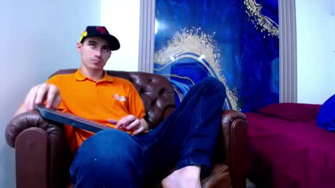 Skyler online show from 04-21-26, 01:42