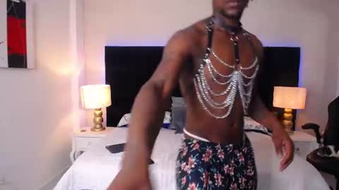 Snapshot of skylerbigxxx chatting on 06-09-26, 04:02 SKYLERBIGXXX online show from 06-09-26, 04:02