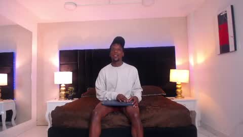 Snapshot of skylerbigxxx chatting on 07-12-26, 03:41 SKYLERBIGXXX online show from 07-12-26, 03:41