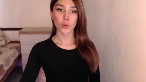 Snapshot of skyllerkent chatting on 05-30-26, 03:58 Sky online show from 05-30-26, 03:58