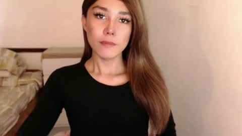 Snapshot of skyllerkent chatting on 07-13-26, 04:15 Sky online show from 07-13-26, 04:15