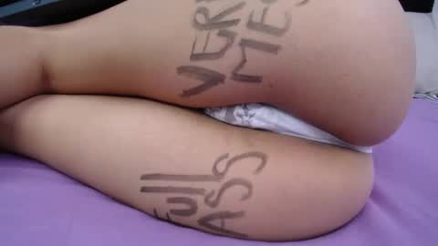 Snapshot of skynny_horney chatting on 12-13-24, 07:04 Skynny online show from 12-13-24, 07:04