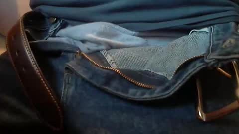 Snapshot of skypylot chatting on 11-17-25, 06:03 ResqPylot2 online show from 11-17-25, 06:03