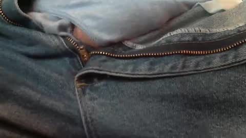 Snapshot of skypylot chatting on 11-18-25, 02:43 ResqPylot2 online show from 11-18-25, 02:43