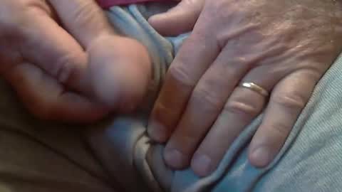 Snapshot of skypylot chatting on 11-23-25, 05:35 ResqPylot2 online show from 11-23-25, 05:35