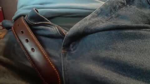 Snapshot of skypylot chatting on 11-25-25, 04:40 ResqPylot2 online show from 11-25-25, 04:40