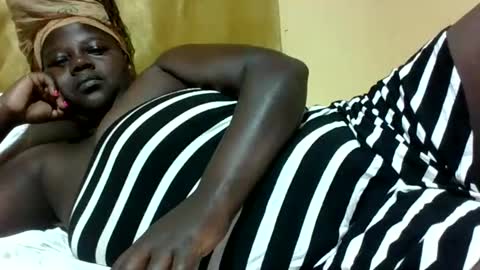 Snapshot of skyra1 chatting on 01-20-25, 07:15 skyra1 online show from 01-20-25, 07:15