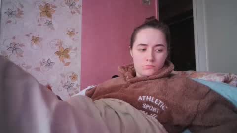 skyressie333 online show from 12-21-24, 09:23