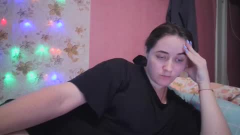 skyressie333 online show from 12-21-24, 05:40