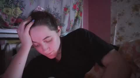 skyressie333 online show from 12-30-24, 02:40