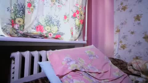 skyressie333 online show from 01-18-25, 08:10