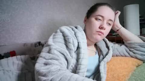 skyressie333 online show from 02-16-25, 08:21